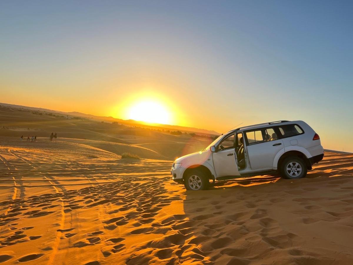 Sahara camel trek camp Hotel Merzouga Bagian luar foto