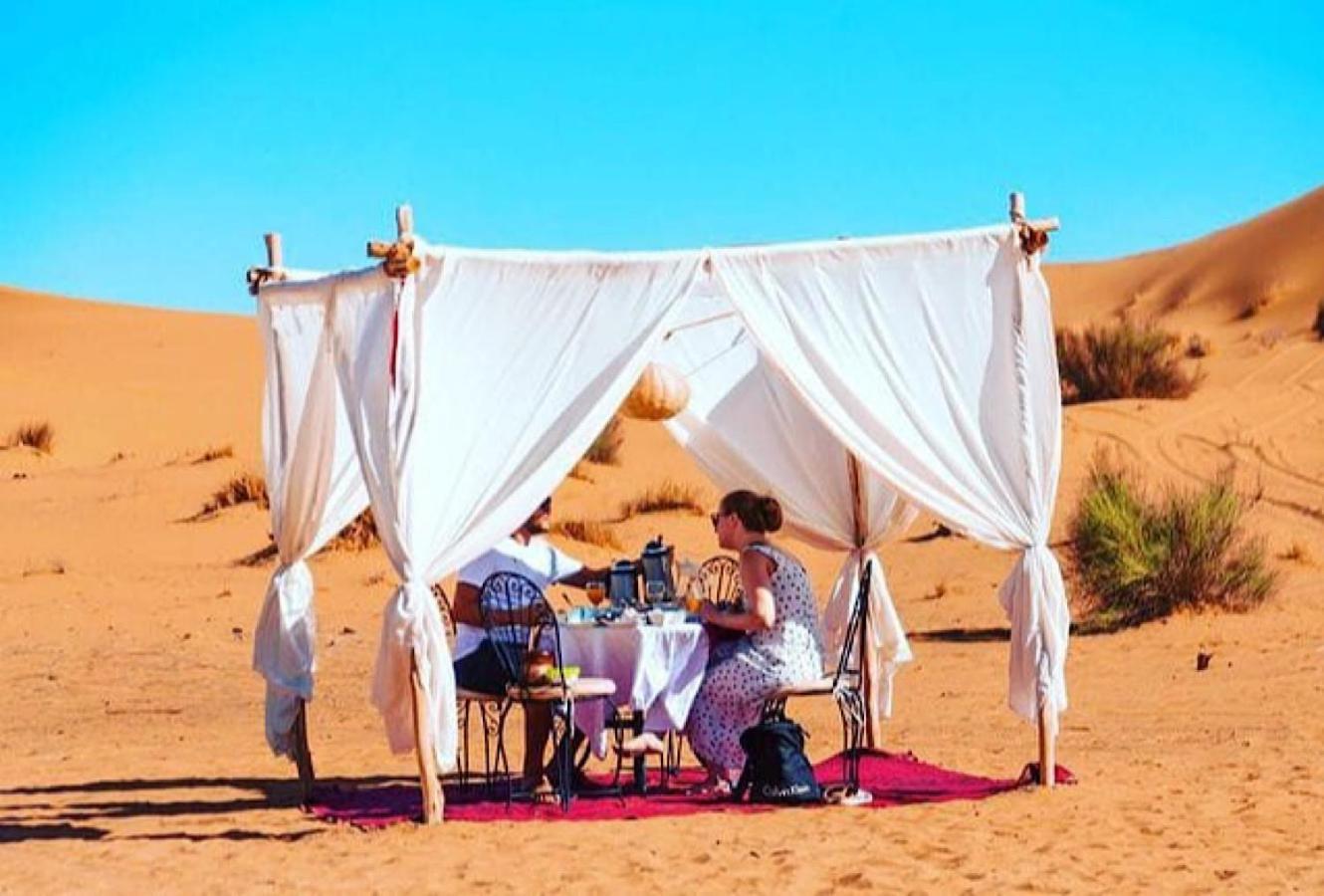Sahara camel trek camp Hotel Merzouga Bagian luar foto